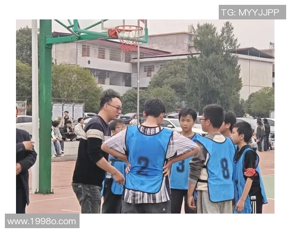 篮球热潮席卷青春校园点燃激情梦想共谱运动华章